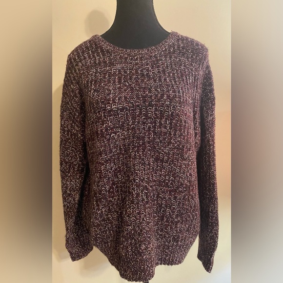 TNA Sweaters - TNA Womens sweater. Size Medium